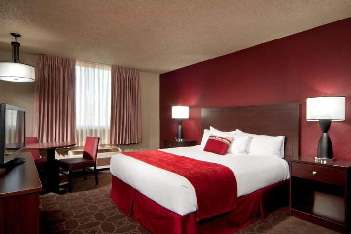 Assigned On Arrival Kingbed (1 of 3)