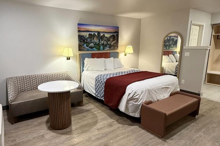 Room 21 of 54