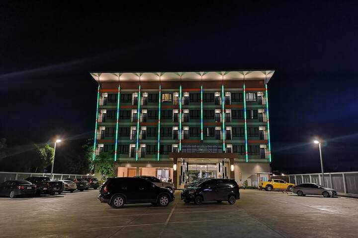 Hotel 32 of 34