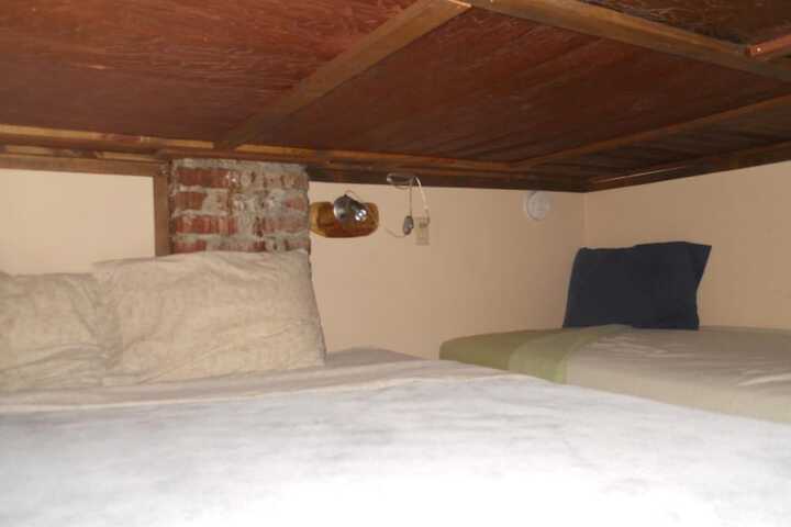 Room 11 of 60