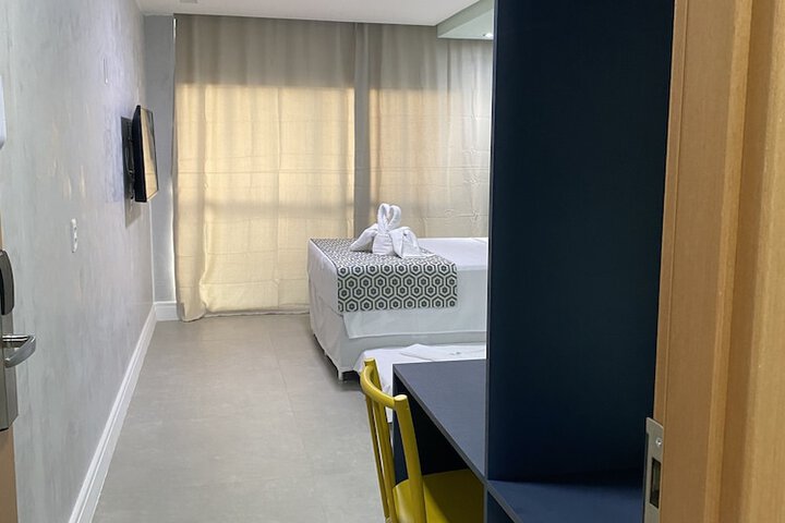 Room 22 of 98