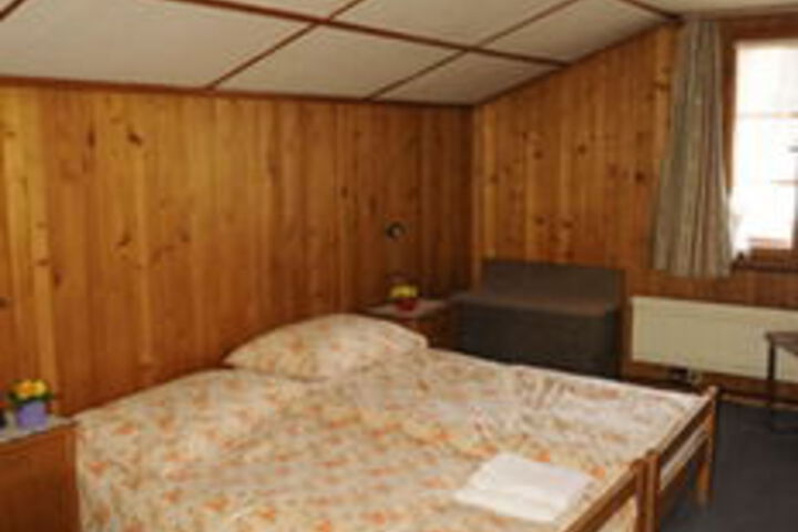 Room 21 of 50