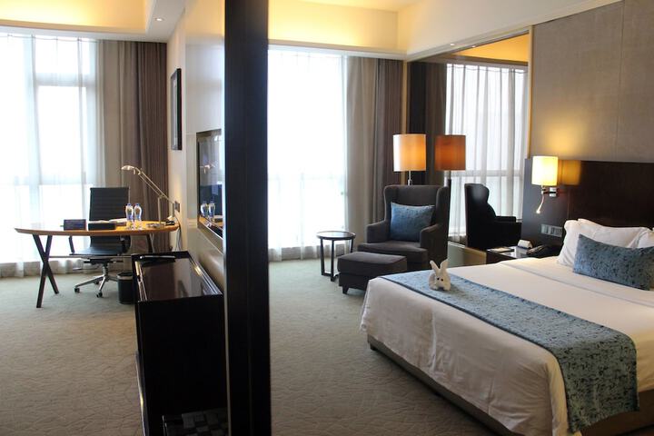 Room 19 of 33