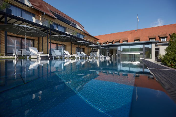 Pool 48 of 110
