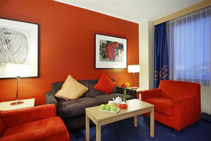 Room 60 of 75