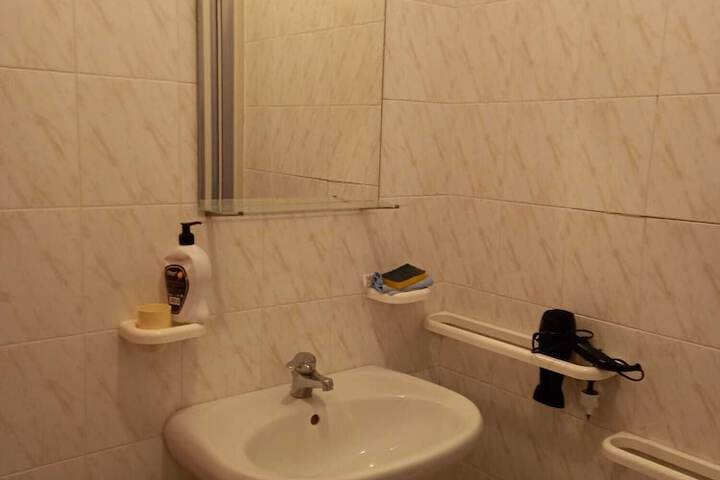 Room 105 of 130