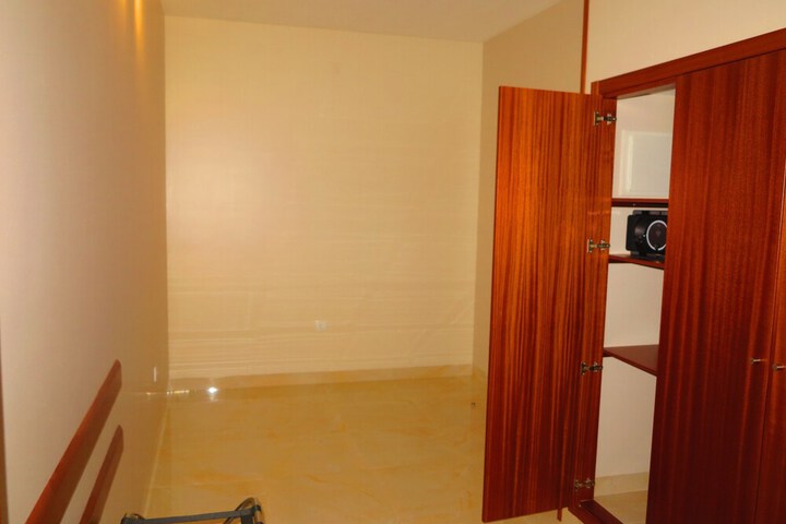 Room 18 of 49