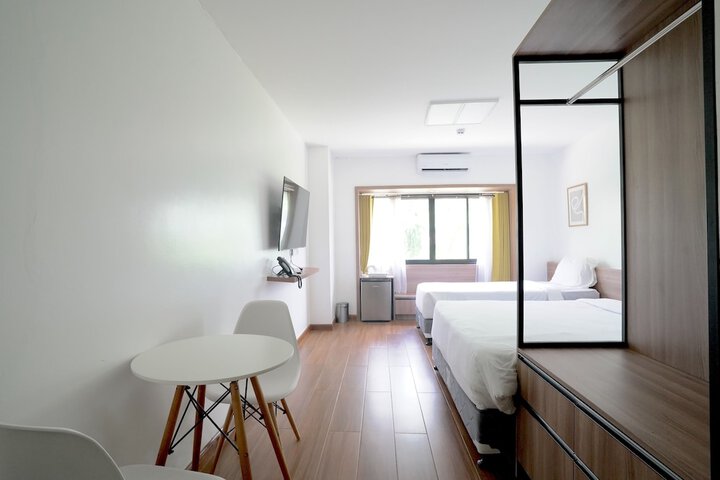 Room 9 of 30