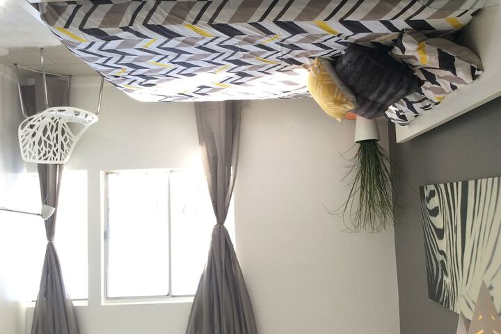 Room 4 of 24