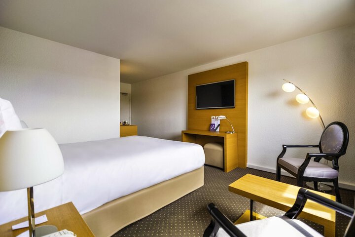 Room 29 of 85