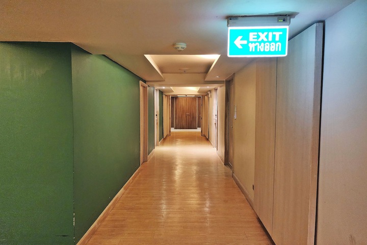 Ballroom/Hall 106 of 109