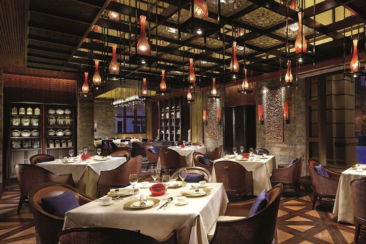 Dining 47 of 71