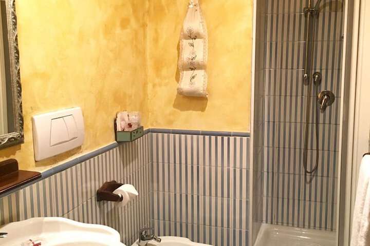 Bathroom Interior Photo