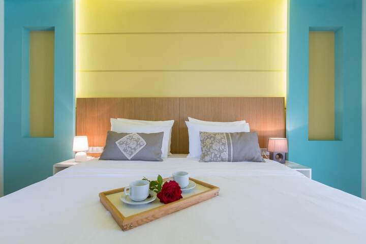 Room 4 of 53