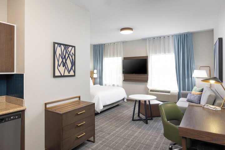 Room 7 of 24