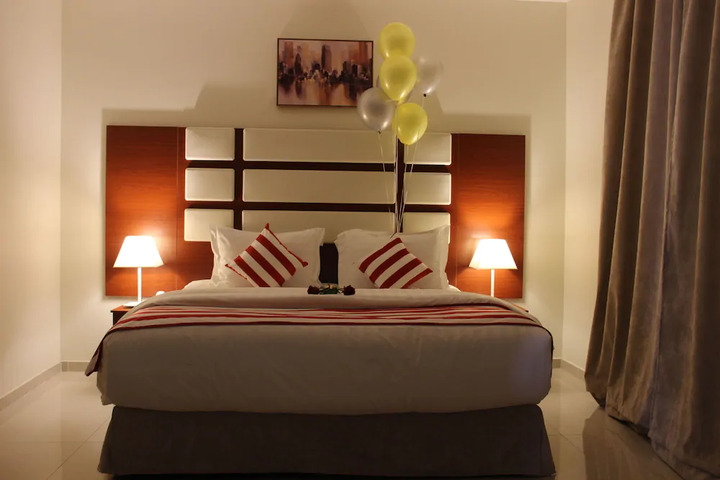 Room 4 of 6