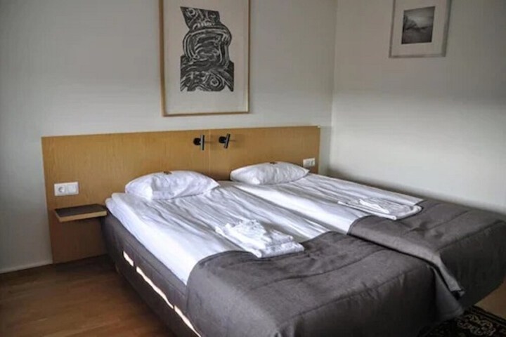 Room 27 of 58