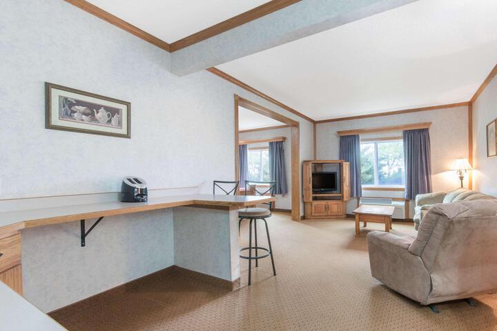 Room 11 of 22