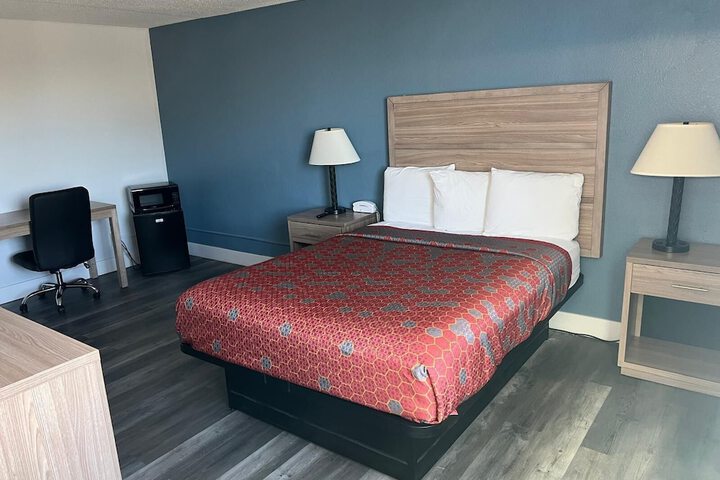 Room 3 of 11