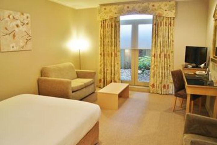 Room 15 of 39