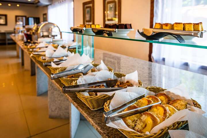 Breakfast/Coffee Service 74 of 87