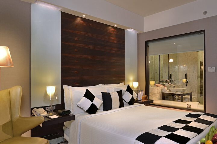 Room 30 of 71