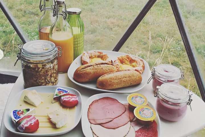 Breakfast/Coffee Service 18 of 37