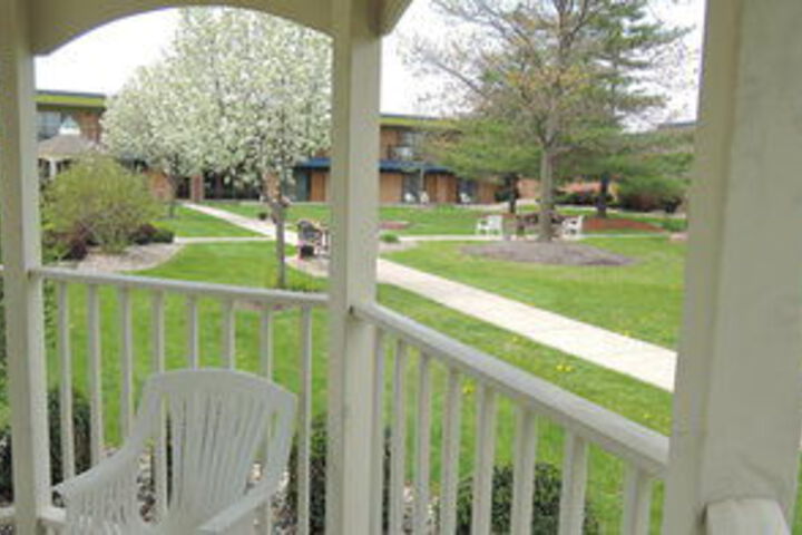 Hotel Exterior 9 of 57