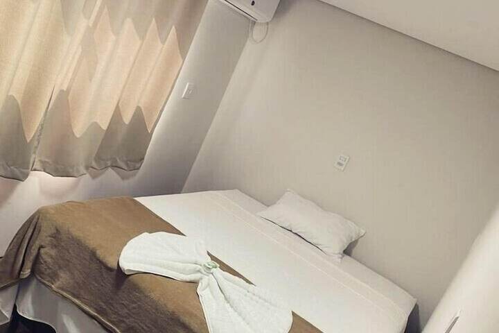 Room 4 of 7