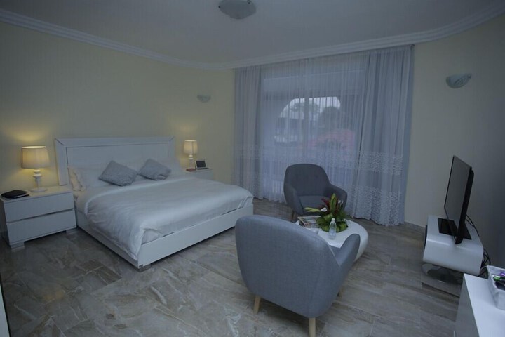 Room 26 of 61
