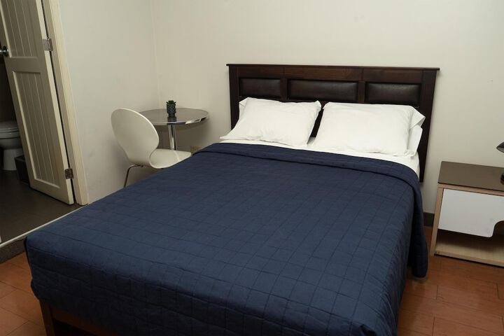 Room 38 of 94