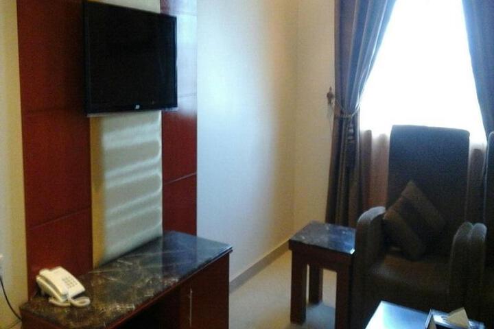 Room 2 of 6