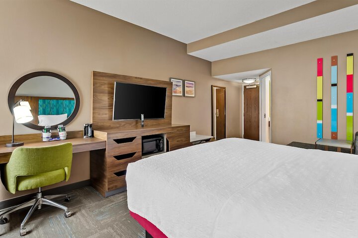 Room 5 of 46