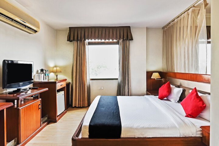 Room 13 of 49