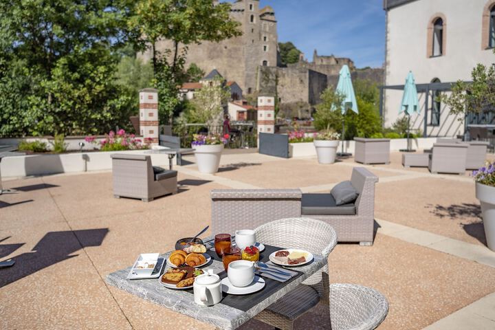 Breakfast/Coffee Service 53 of 73