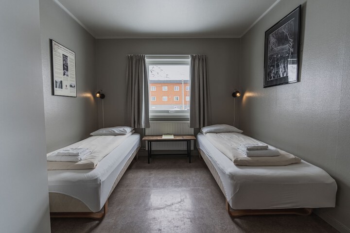 Room 20 of 64