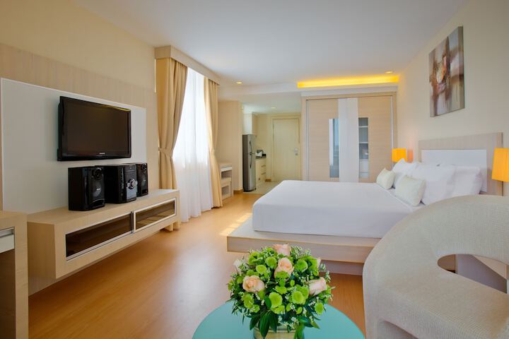 Room 8 of 56