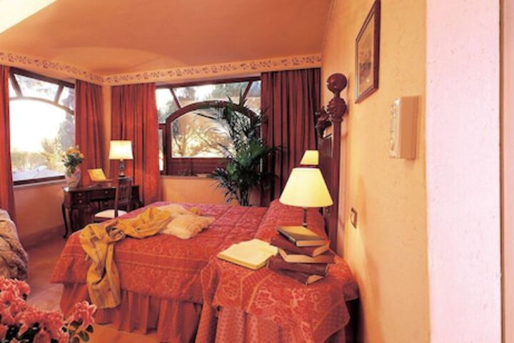 Room 3 of 21