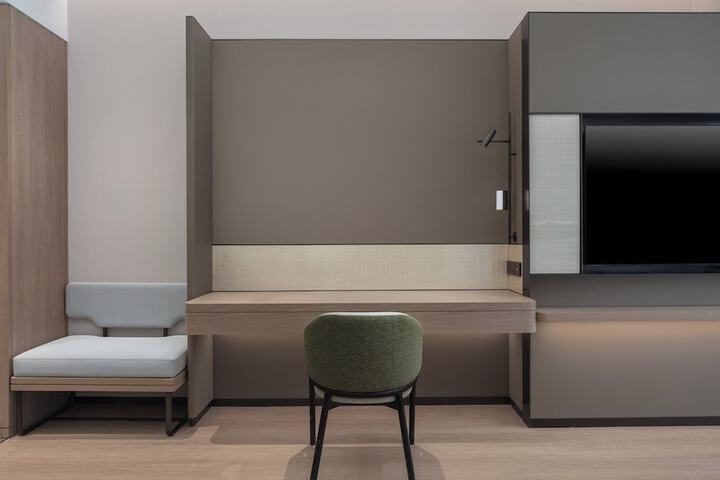 Room 15 of 88