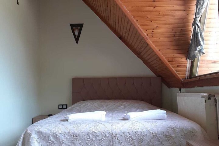 Room 35 of 40