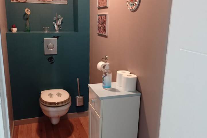 Room 7 of 44