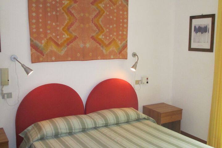 Room 16 of 63