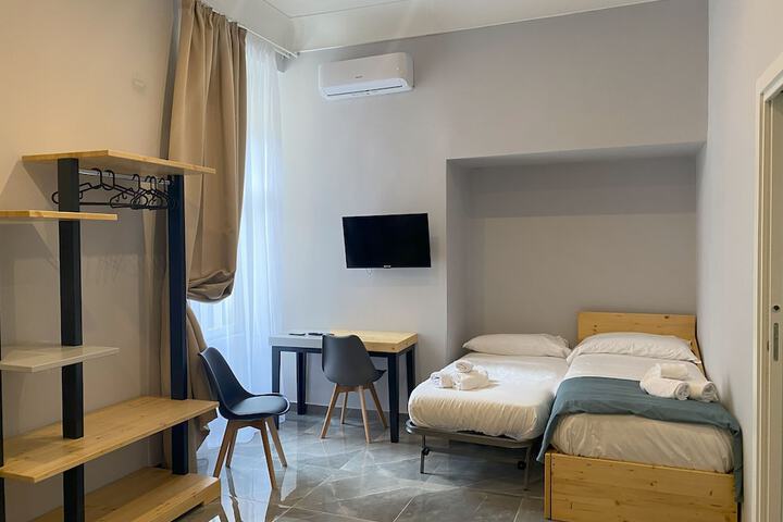 Room 4 of 19