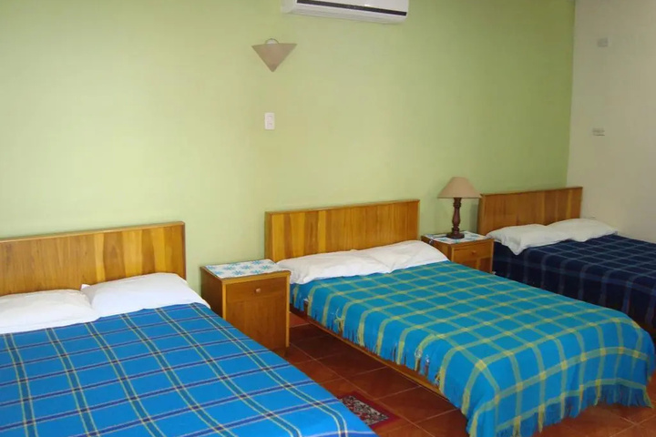 Room 3 of 10