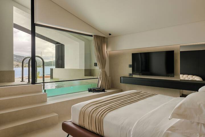 Room 45 of 121