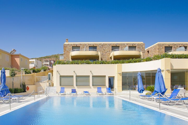 Pools & Facilities