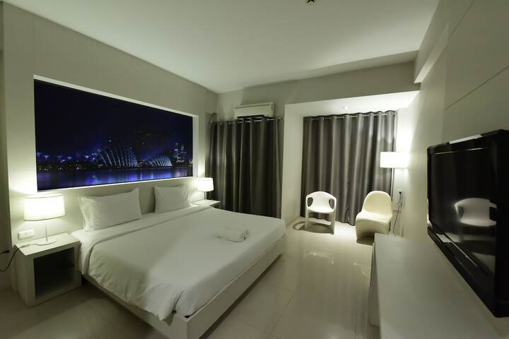 Room 25 of 63