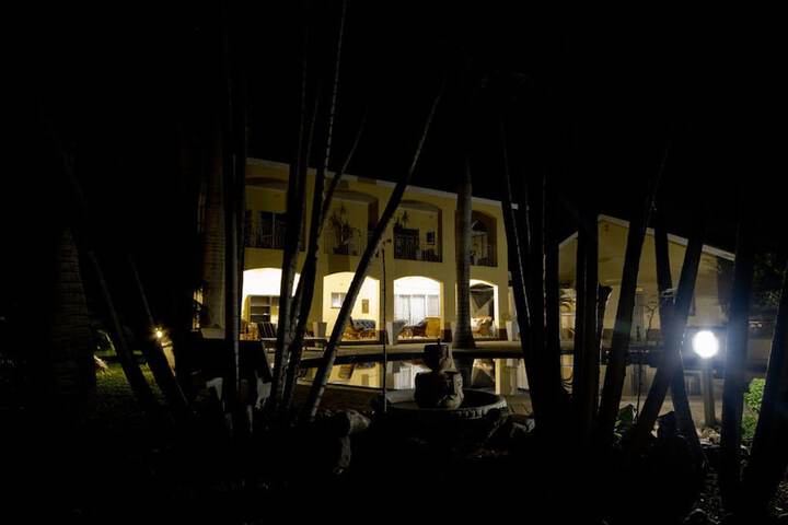 Hotel 8 of 9