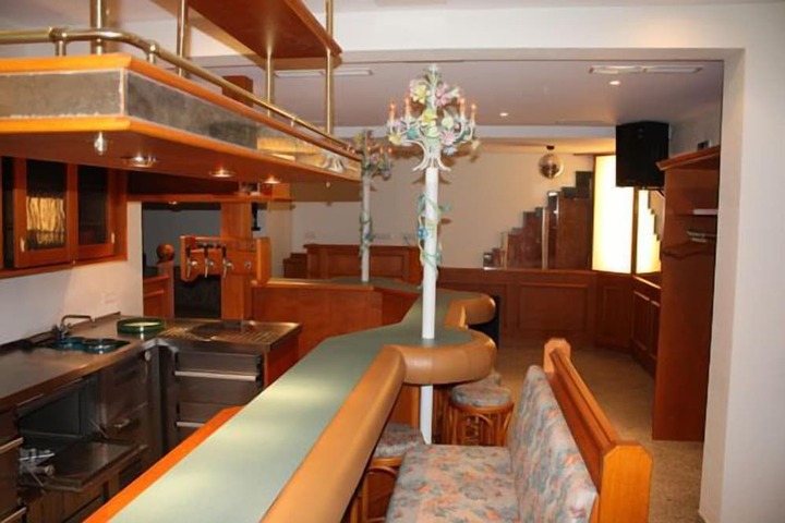 Restaurants