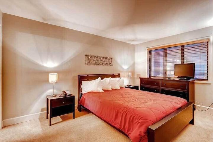 Room 18 of 85